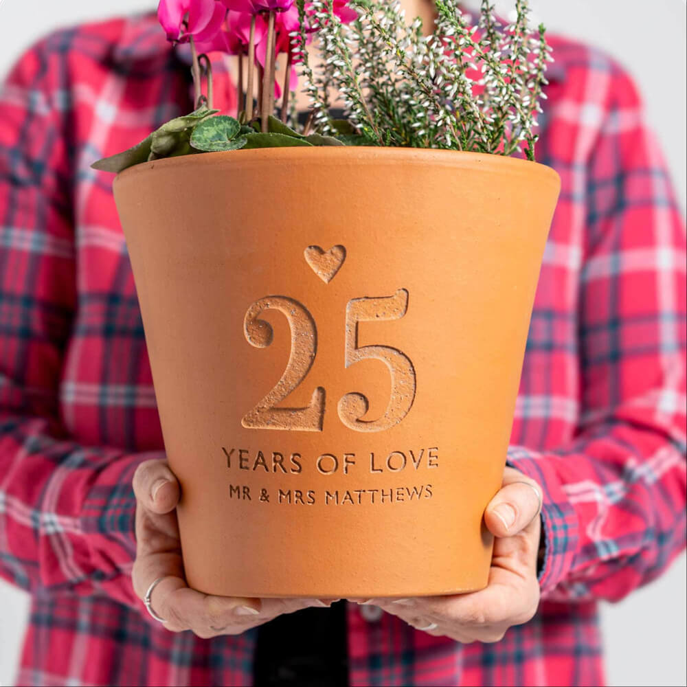 flower plant pot engraving